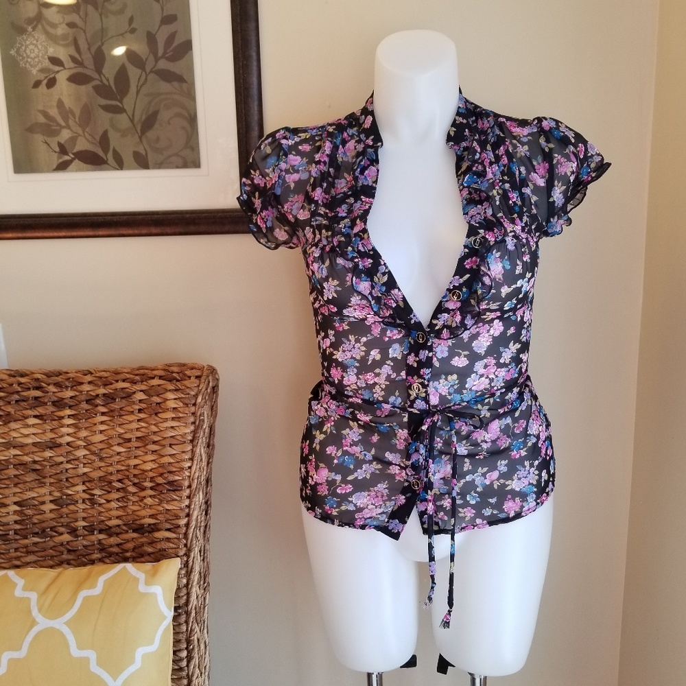 🛒Maurices Sheer Floral Button up Blouse